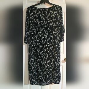 Elegant Black and White Patterned Dress 22/24